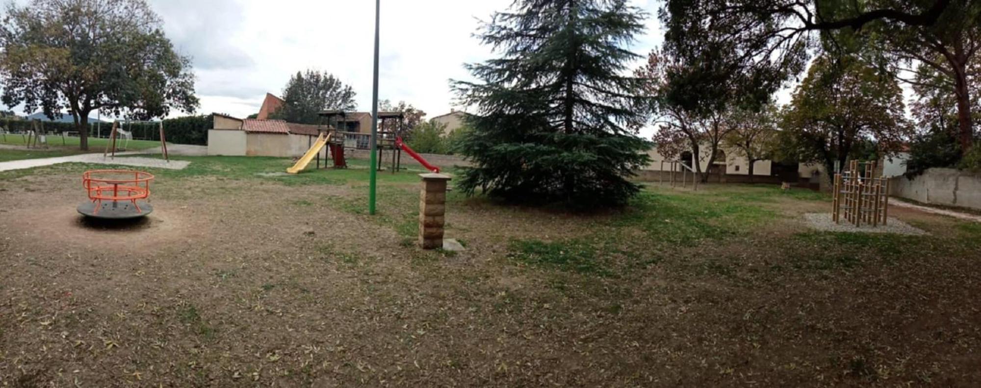 Au Doux Clocher Pieusse Dış mekan fotoğraf